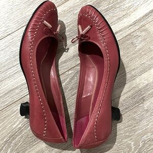 ANTONIO MELANI Women's Burgundy Leather low heels size 9 M
